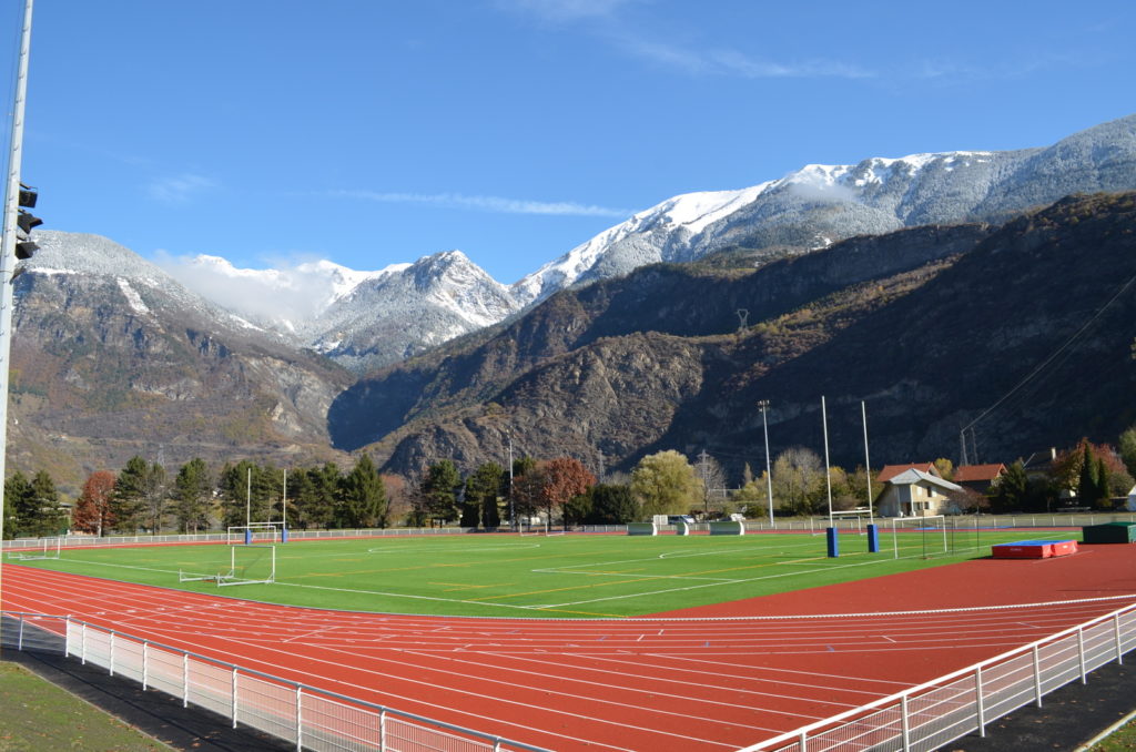 Stade de rugby en gazon synthétique